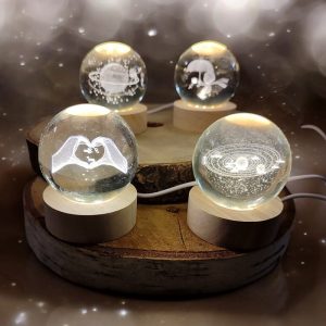 Sfere Luminose su Base in Legno Grezzo