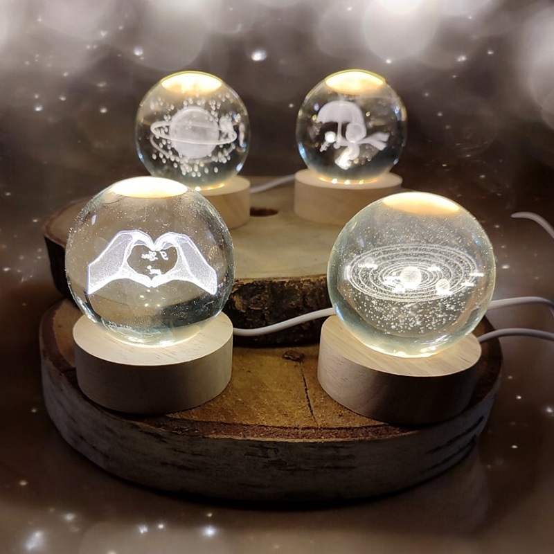 Sfere Luminose su Base in Legno Grezzo