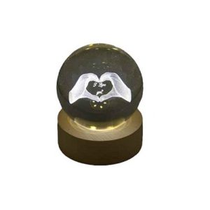 Sfera Luminosa su Base in Legno Grezzo Mani Love